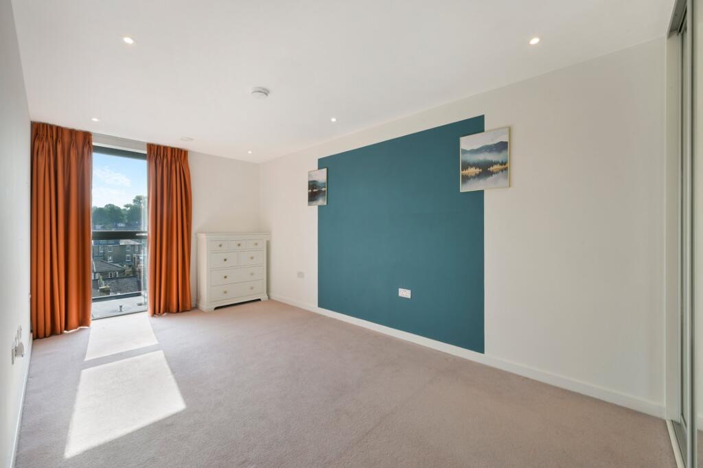 Apartment in London - View 2