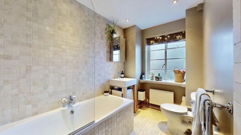 Apartment in London - View 4