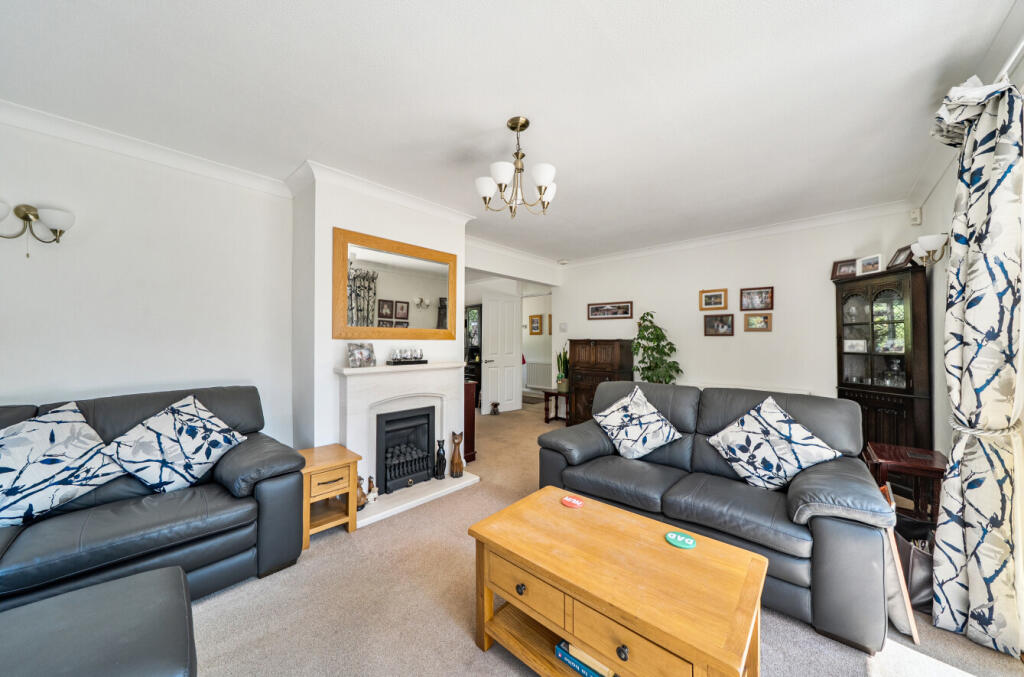 Longwater Lane, Finchampstead, Wokingham, Berkshire, RG40 - View 6