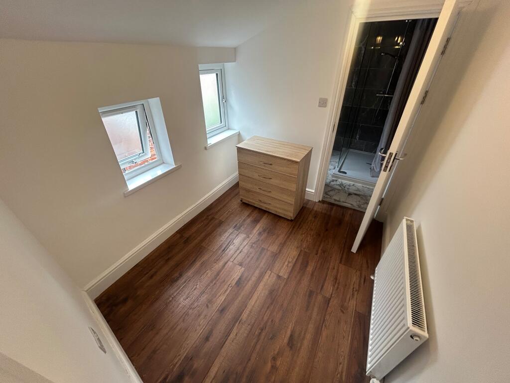 Apartment in Derby - View 3