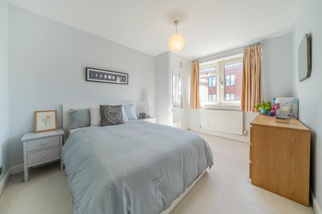 Apartment in London - View 3