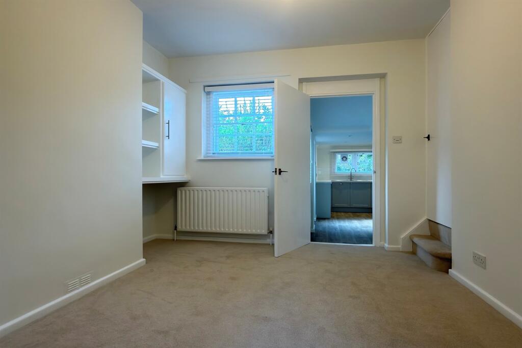 House in Portsmouth - View 5