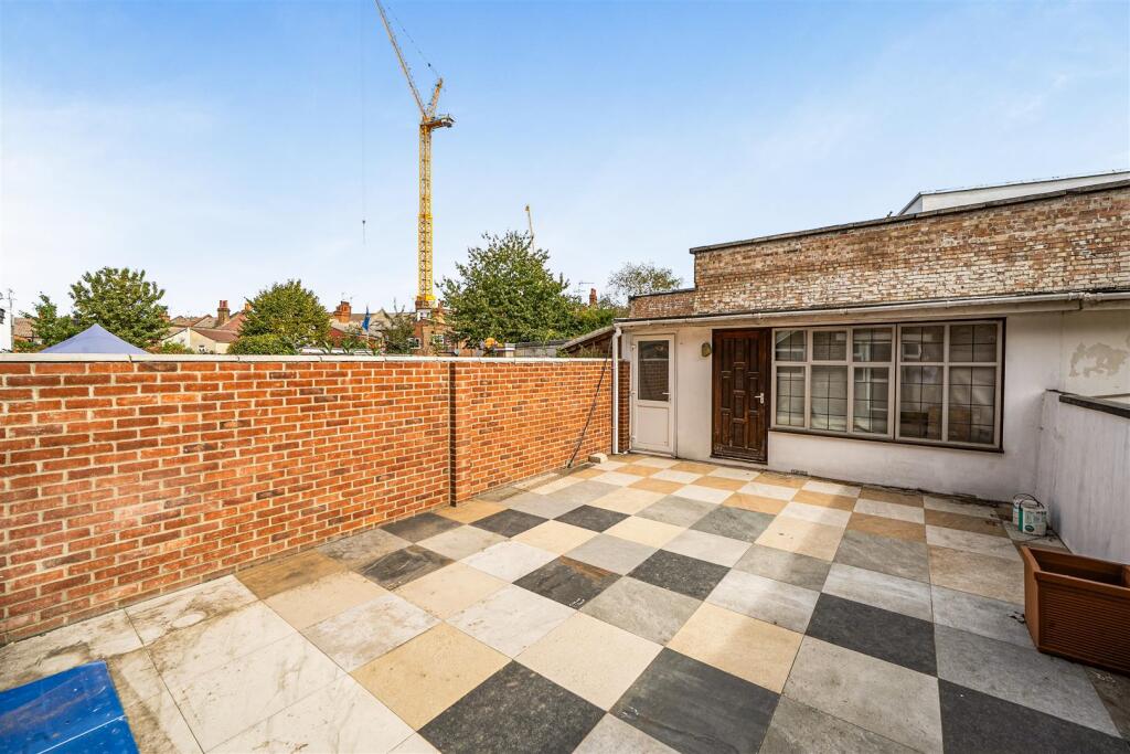 Apartment in London - View 3