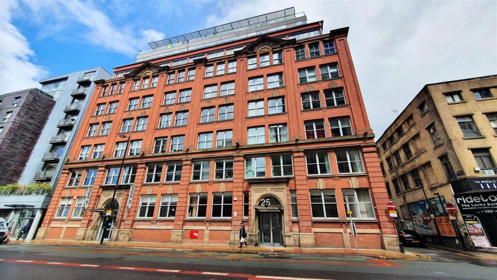 Main image of property: 25 Church Street, M4 1PE