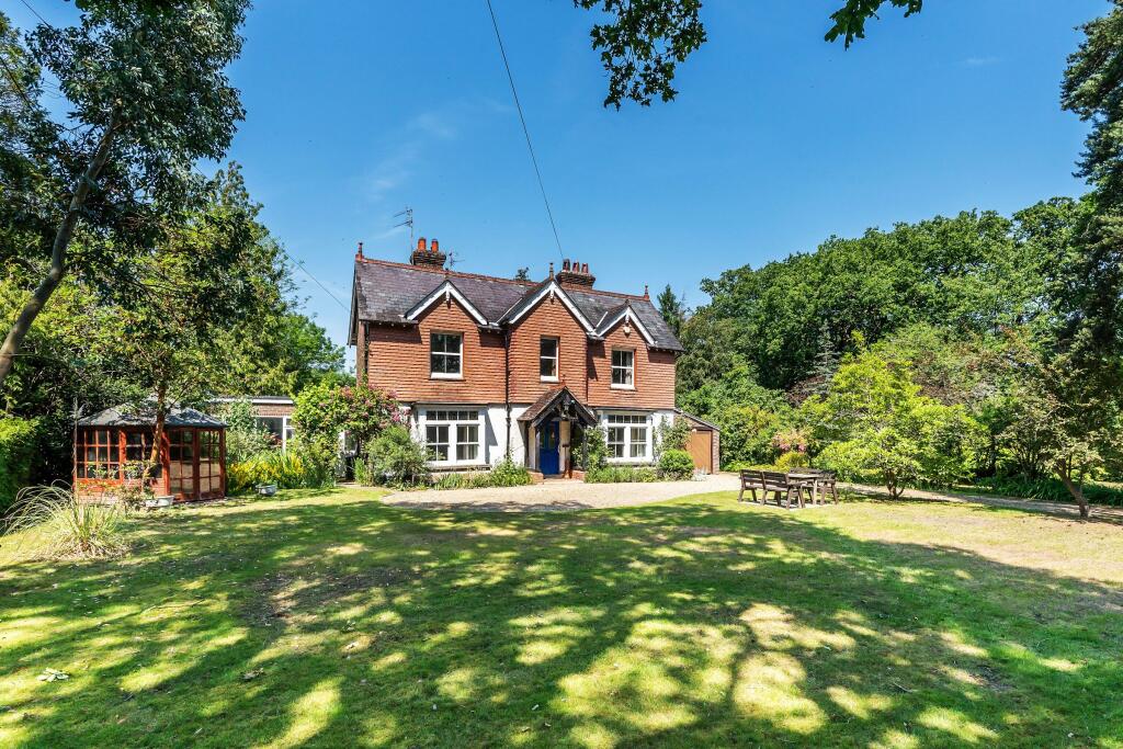 Main image of property: Pinehurst, Four Elms Road, Edenbridge