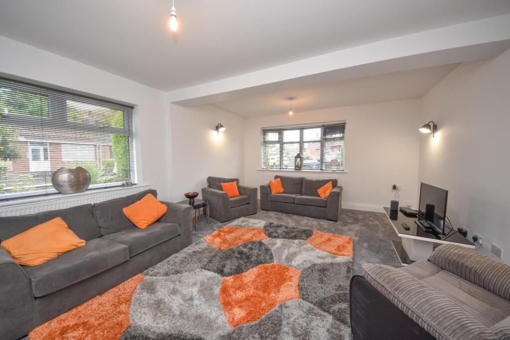 Dellside Close, Ashton-In-Makerfield, Wigan, WN4 0ND photo 2