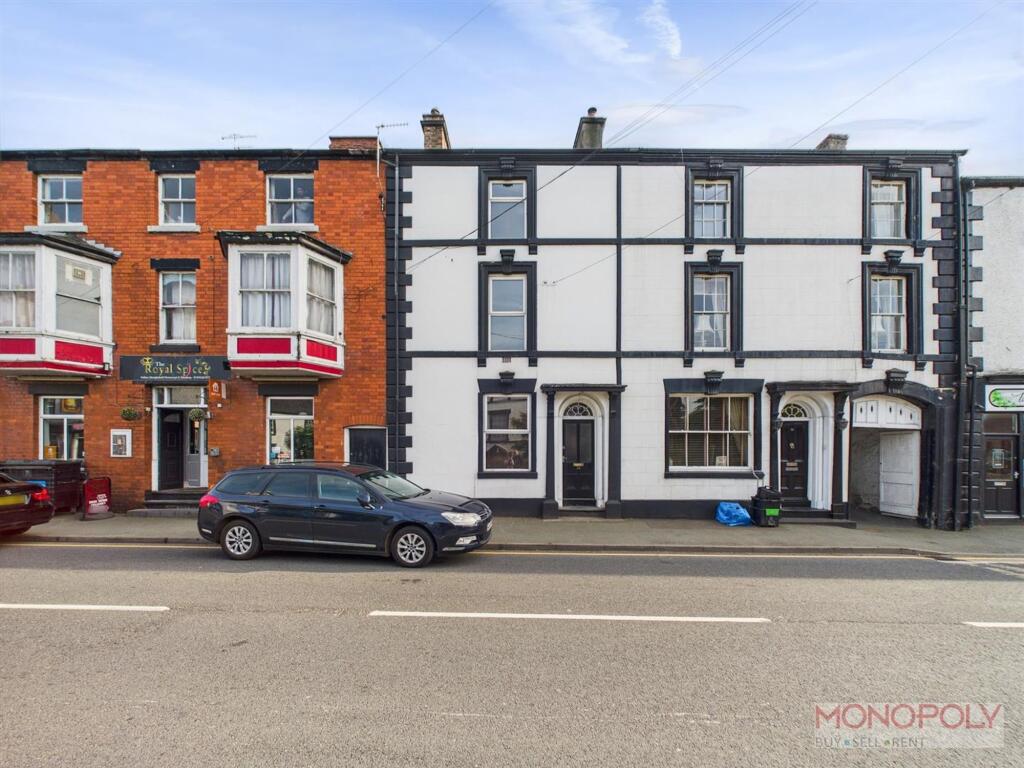 Regent Street, Llangollen, LL20