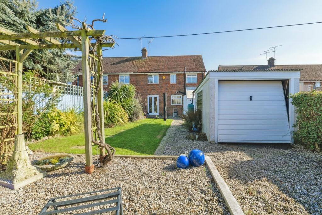 The Chase, Boreham, Chelmsford photo 3