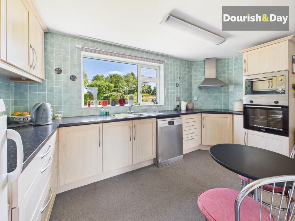 Whixall, Whitchurch, SY13 photo 3