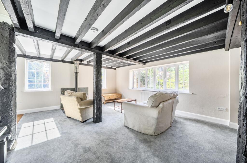 House in Chichester, Earnley - More