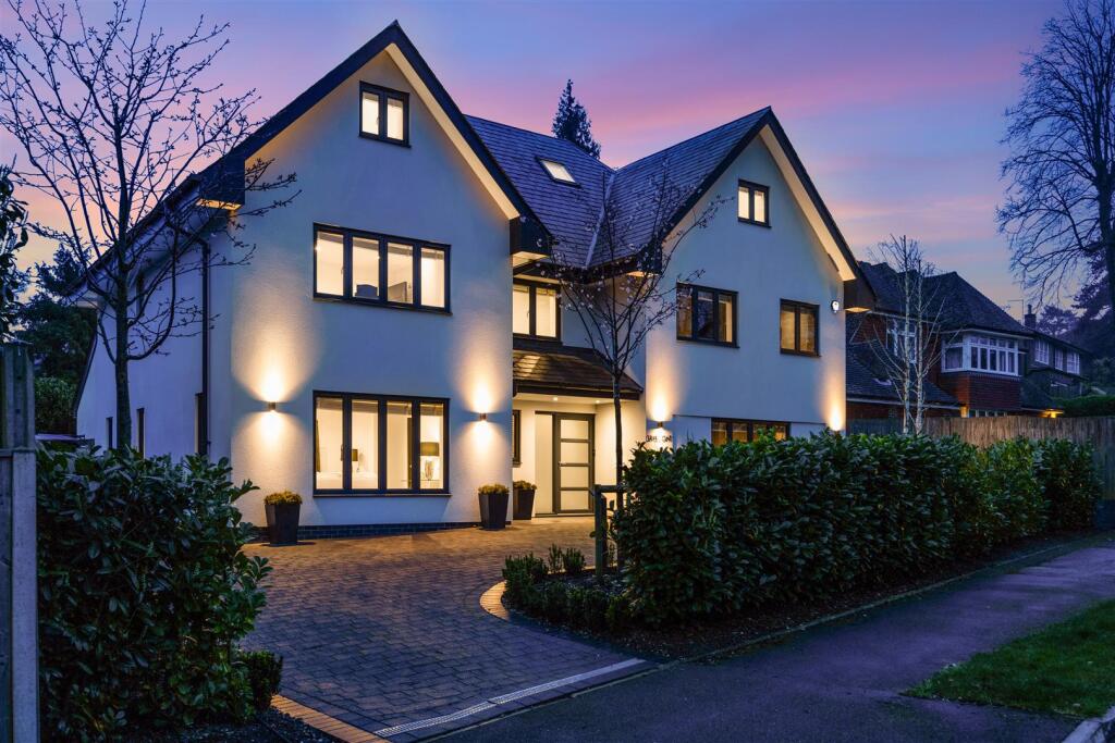 Main image of property: The Avenue, Tadworth