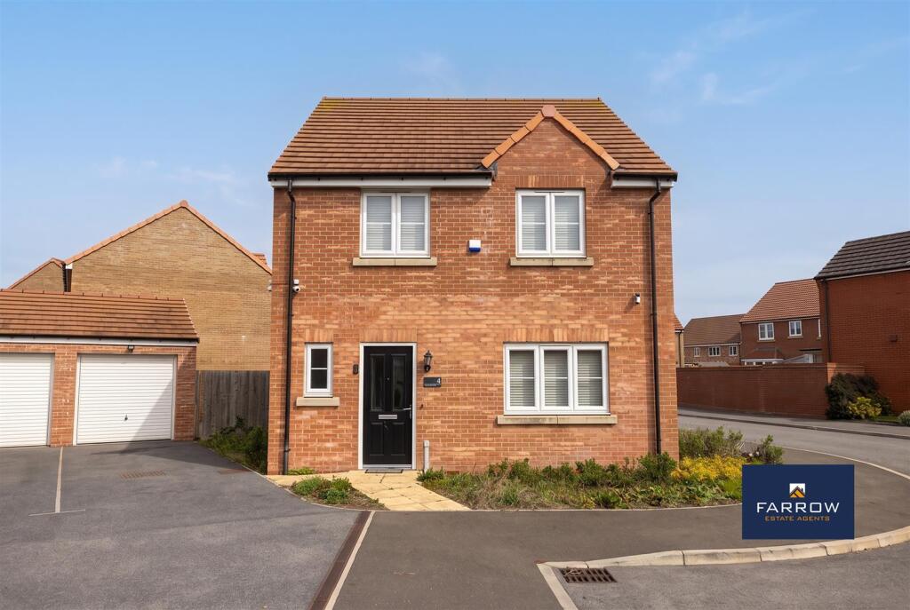 Main image of property: Sandgate Close, Scartho Top, Grimsby