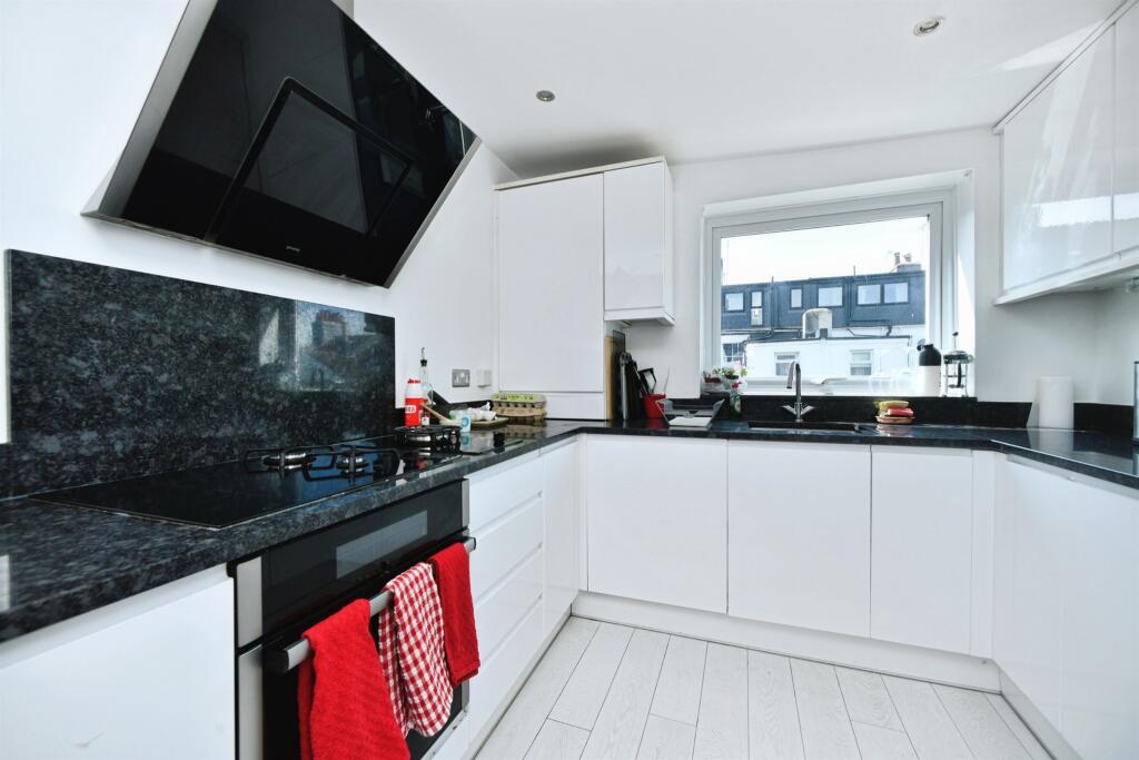 Sandown Road, Brighton photo 5