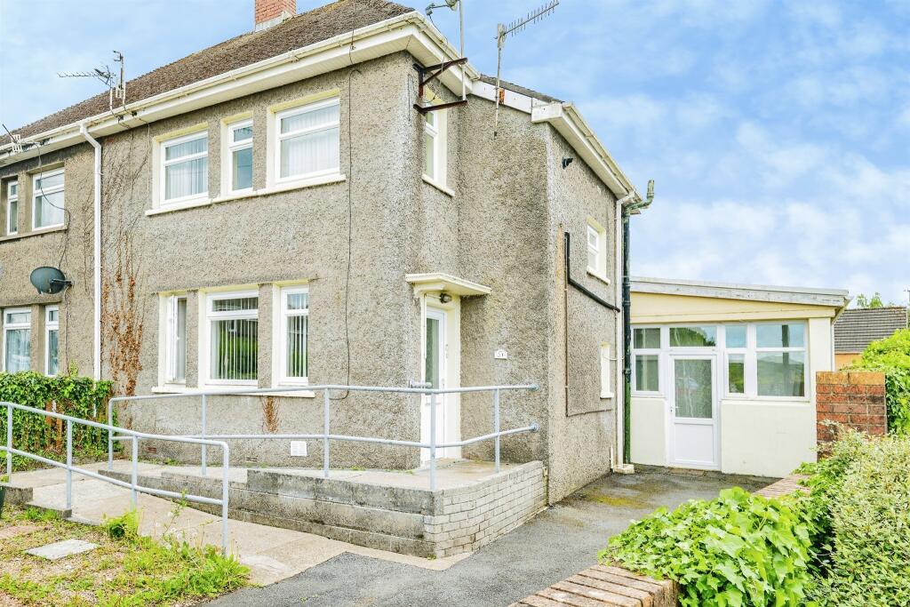 Main image of property: Heol Pentyla, Sarn, Bridgend