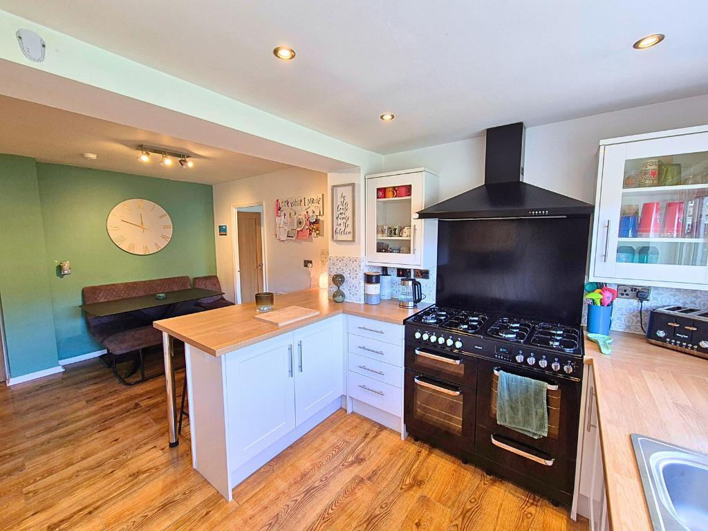6, Temeside Close, Tenbury Wells, WR15 8UB photo 4