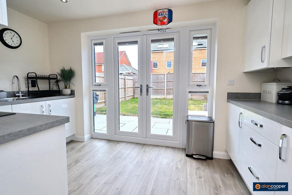 House in Nuneaton and Bedworth, Horeston Grange - More