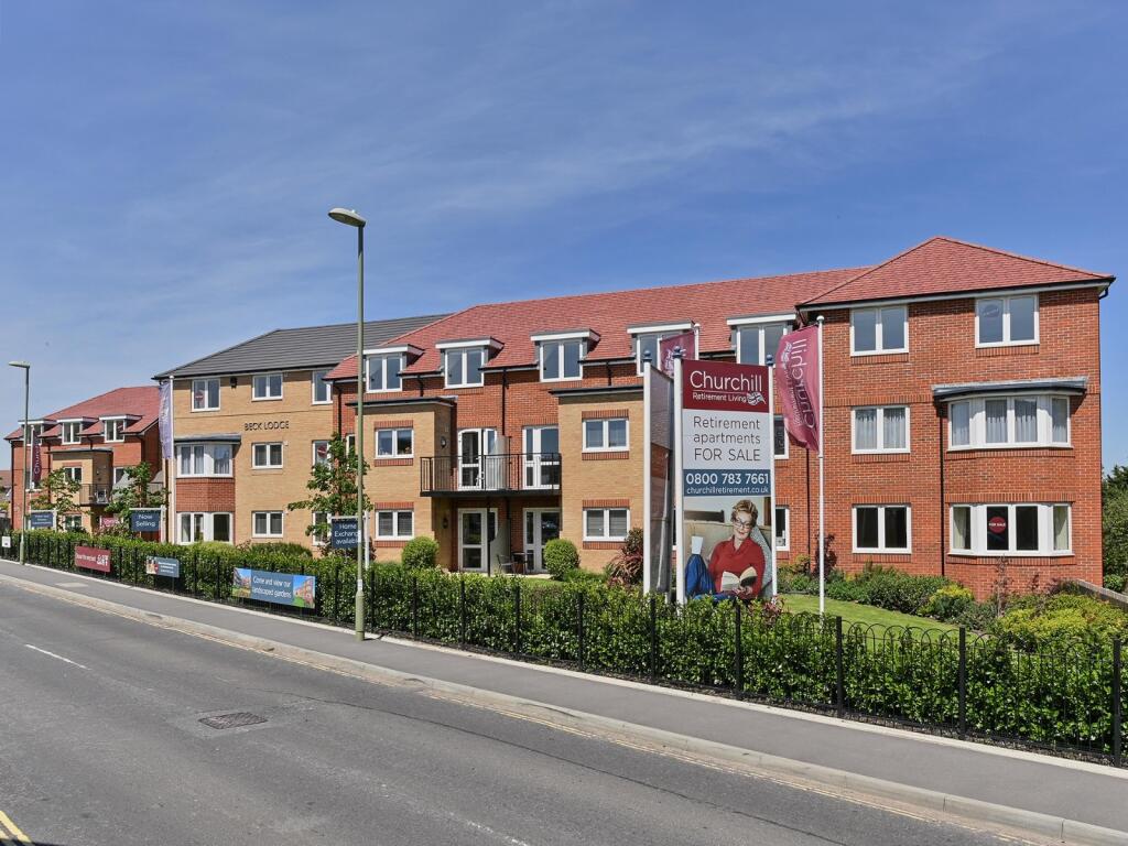 Main image of property: Botley Road, Park Gate, SO31