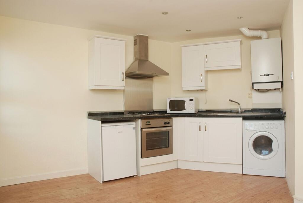 Apartment in Harrow - View 3