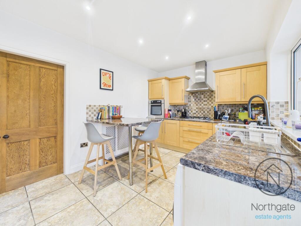 Middridge Road, Rushyford, DL17 photo 4