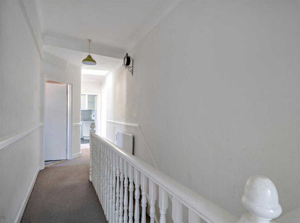 Apartment in London - More