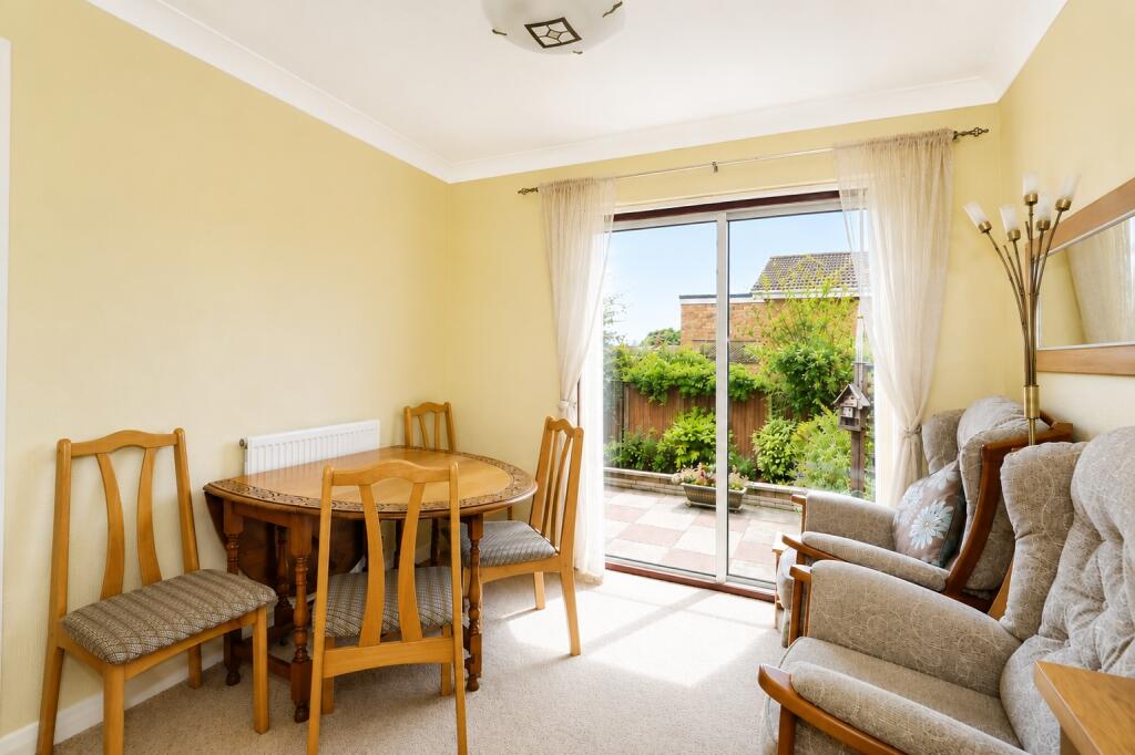 House in Stoke-on-Trent - More