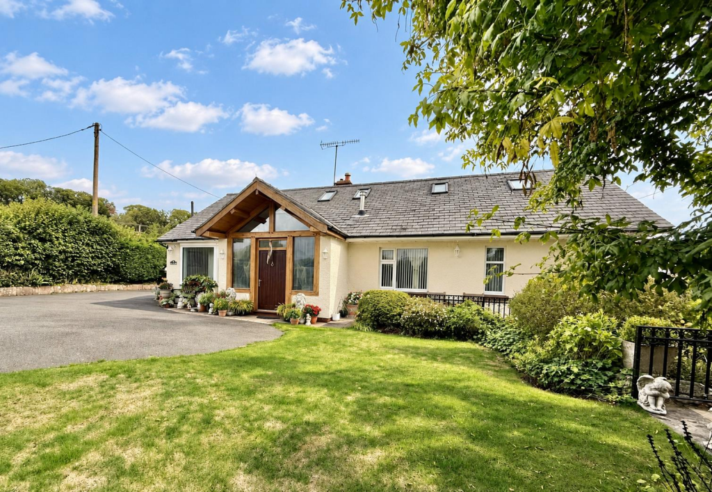 House in Llandudno - View 2