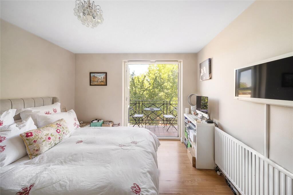 Apartment in London - View 4