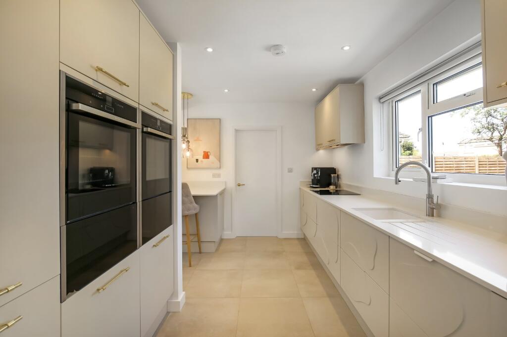 House in Salisbury - View 5