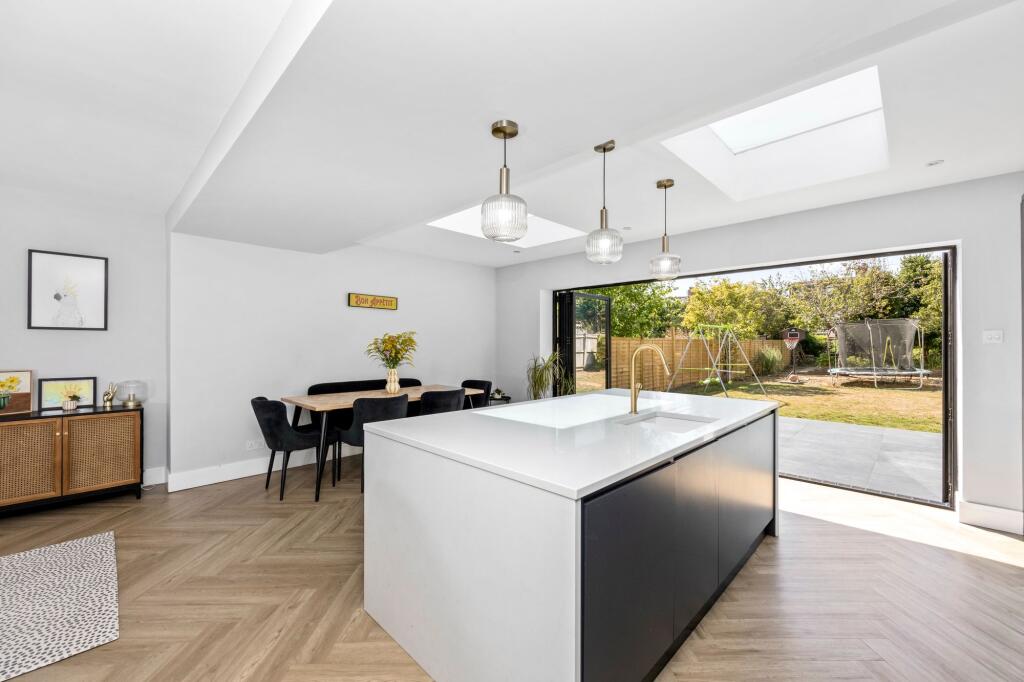 House in Brighton - View 5