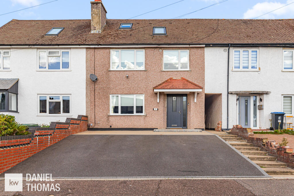 Main image of property: DANIEL THOMAS | Buxton Road, Waltham Abbey, EN9 3PR
