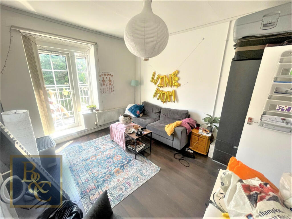 Apartment in London - More
