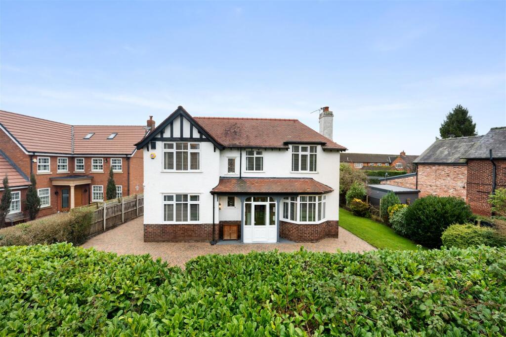 Main image of property: Higher Lane, Lymm