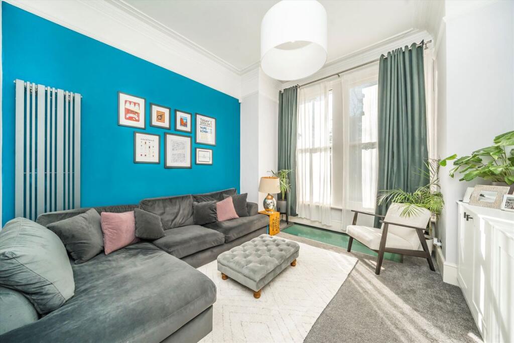 Apartment in London - View 2