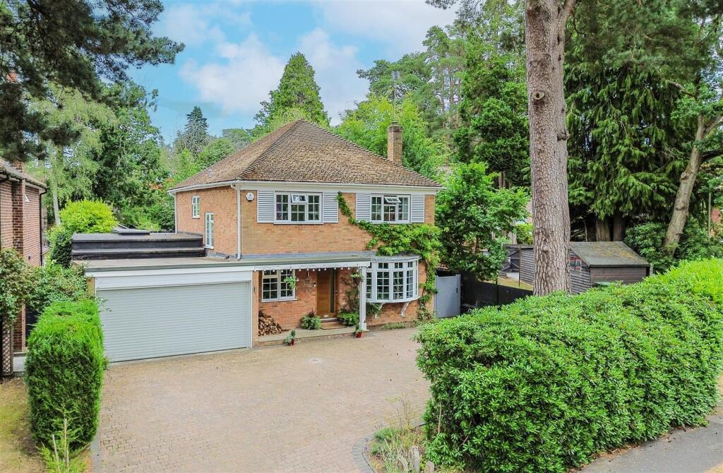 Main image of property: Dinorben Close, Fleet