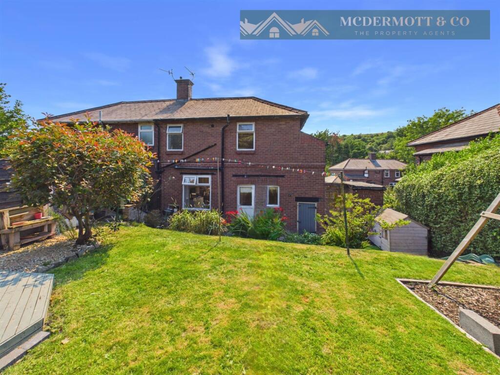 Main image of property: The Crescent, Mossley