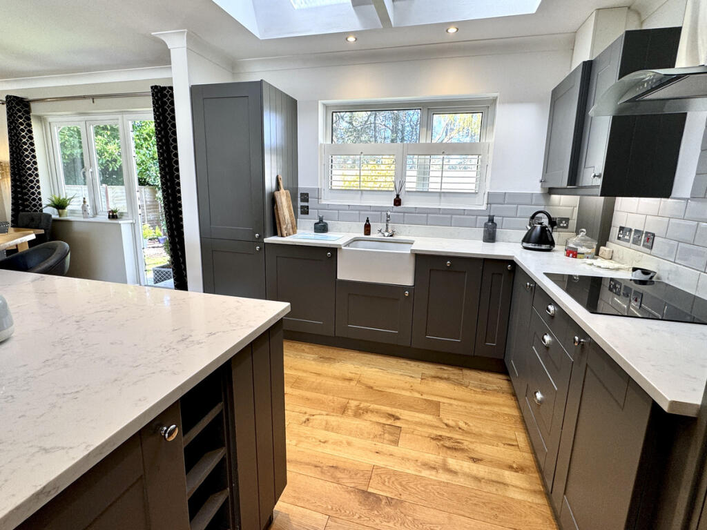 House in Bournemouth, West Moors - View 4