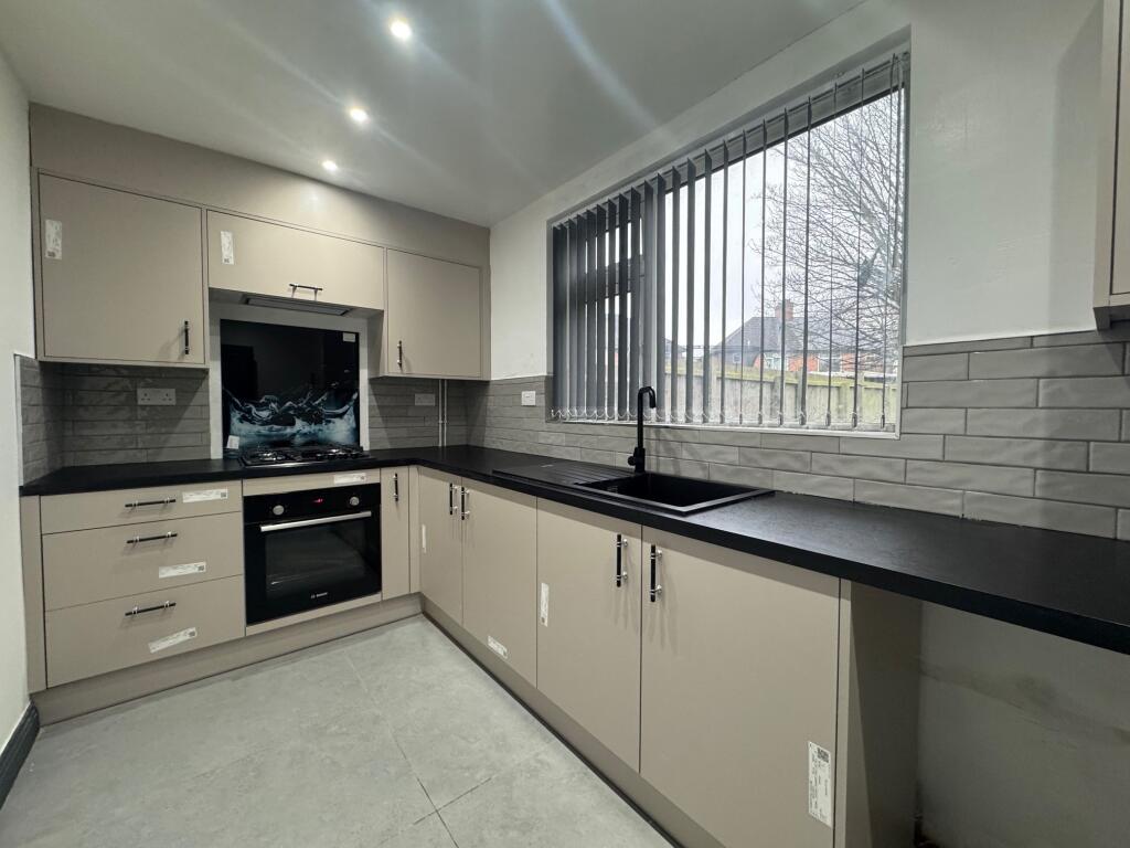 Main image of property: Greenside Place, Leicester, LE2