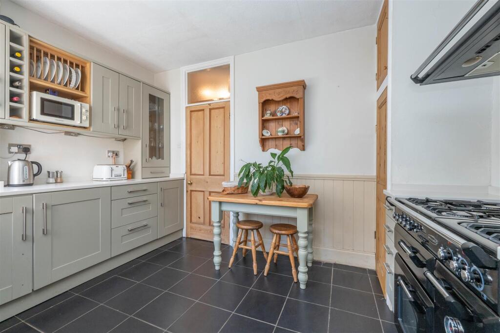 Additional image 9 of Henley Street, Alcester