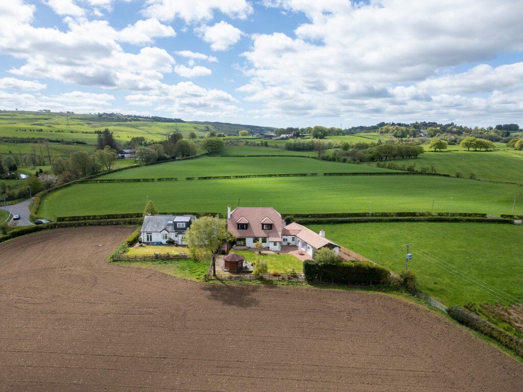 House in Newton Mearns, East Renfrewshire - View 2