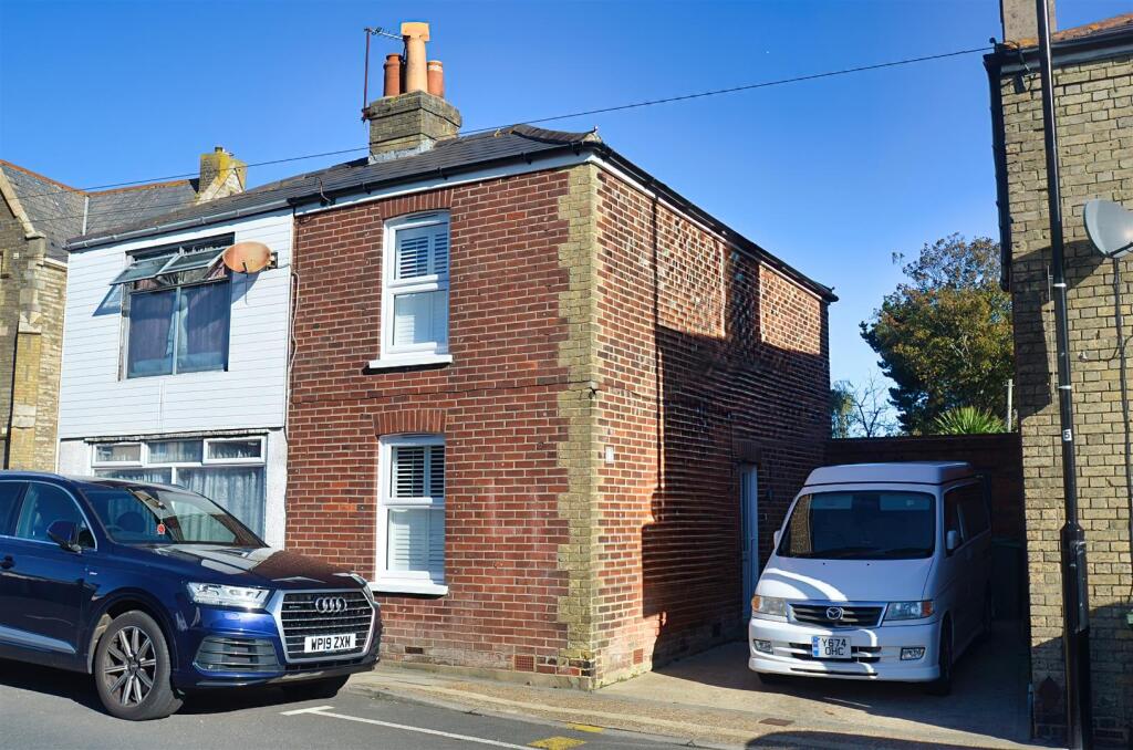 2-bed semi-detached on Central Ryde, £198,000