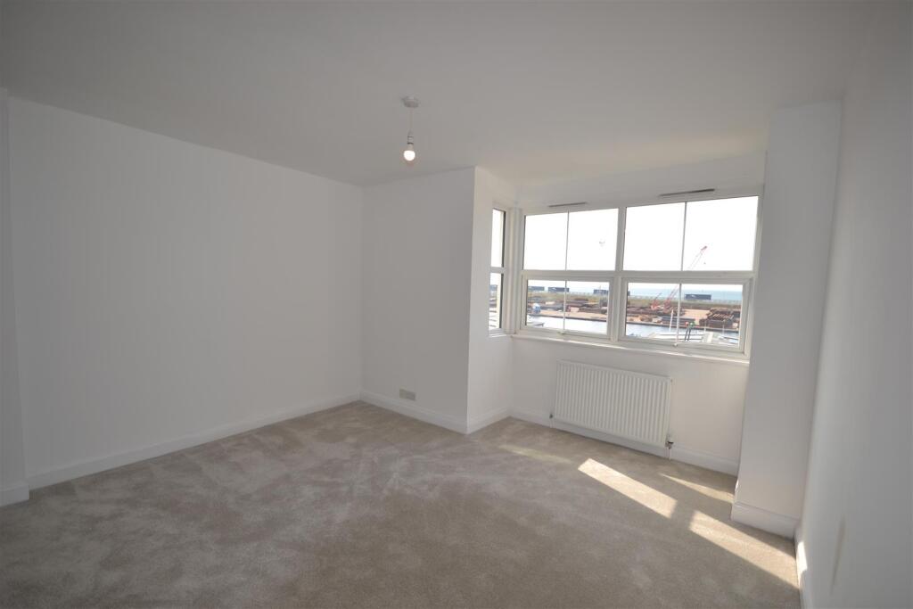 Apartment in Brighton - More
