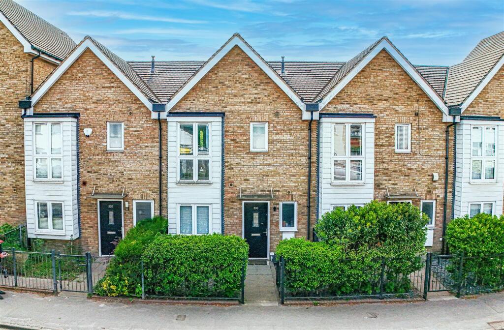 Main image of property: Belswains Lane, Hemel Hempstead, HP3