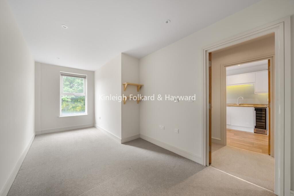 Apartment in London - More