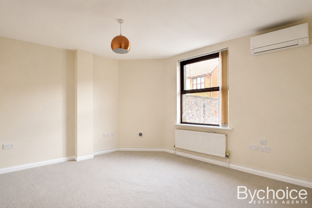 Apartment in Colchester - View 5