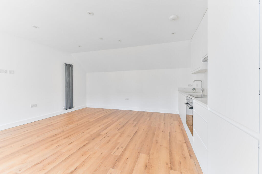 House in London - View 5