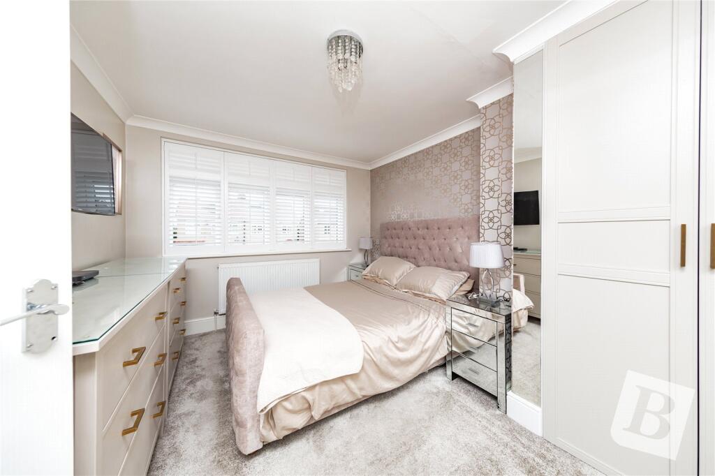 House in Romford - View 3