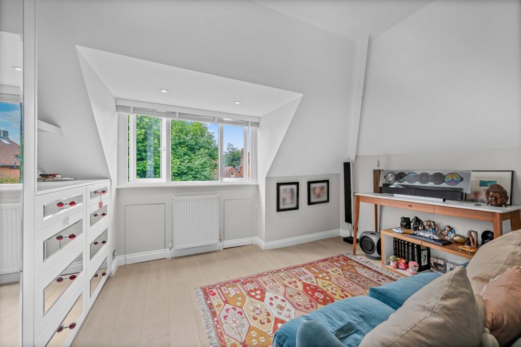 Apartment in London - More