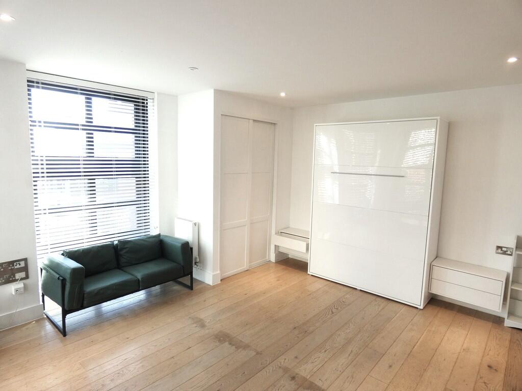 Additional image 5 of Edinburgh House, Central St Albans