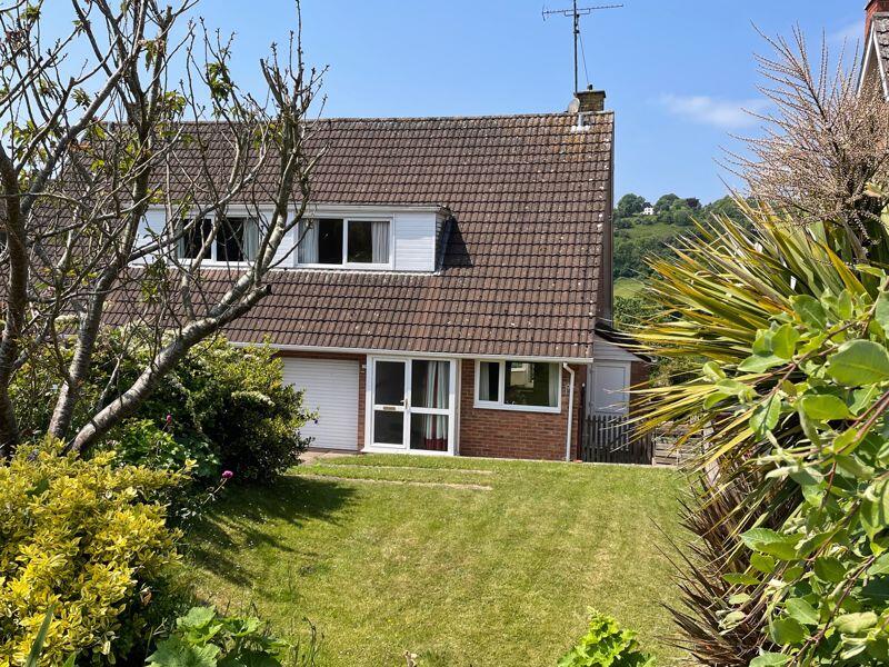 3-bed semi-detached on Dean Crescent, Littledean, £299,950