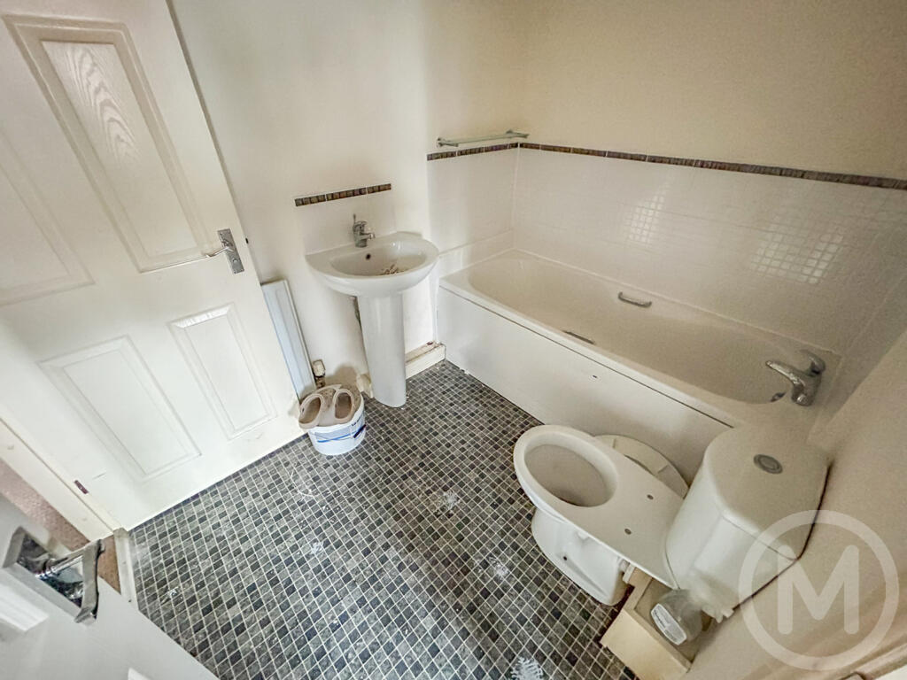 House in Blackpool, Claremont - More